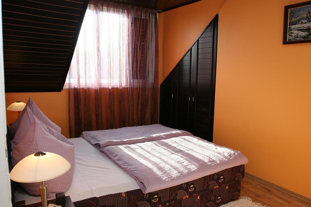 Edina Apartman Zalakaros Zimmer foto